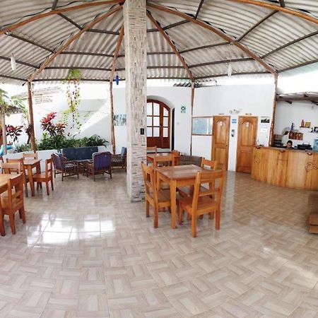 Hostal White House Galapagos Puerto Ayora  Eksteriør billede