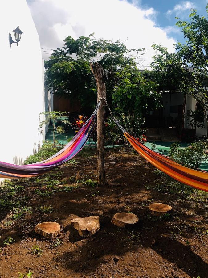 Hostal White House Galapagos Puerto Ayora  Eksteriør billede
