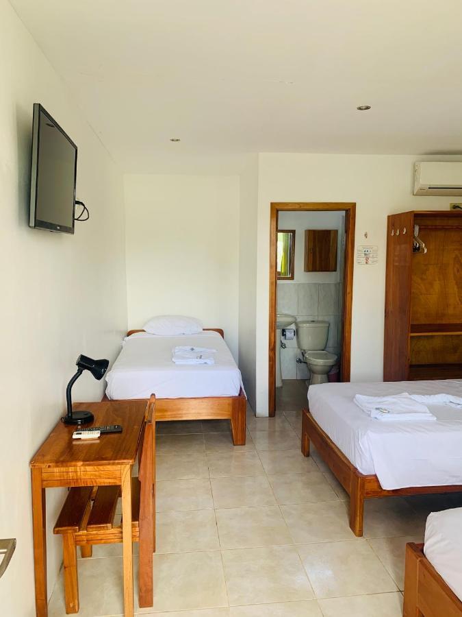 Hostal White House Galapagos Puerto Ayora  Eksteriør billede