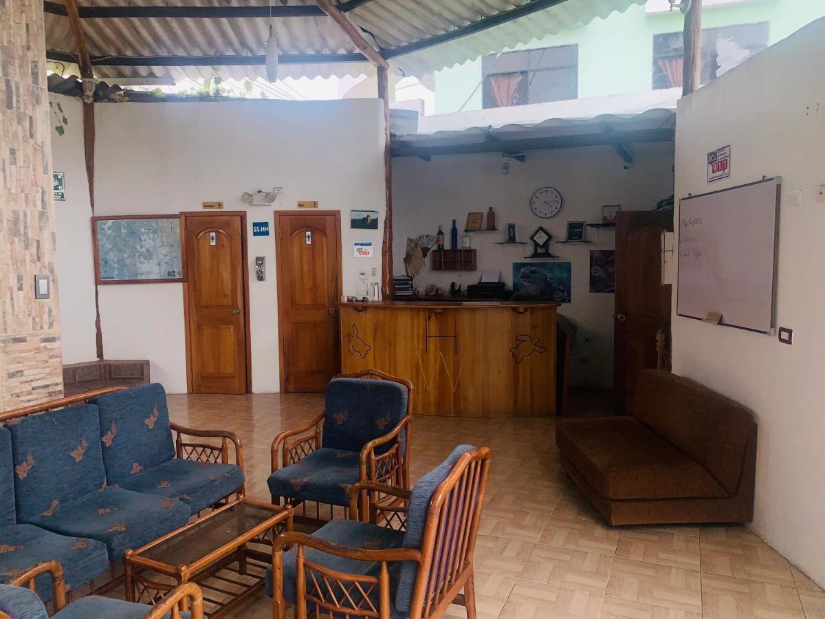 Hostal White House Galapagos Puerto Ayora  Eksteriør billede