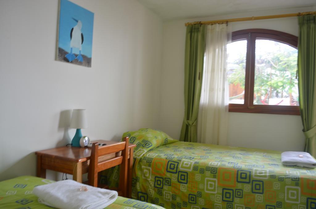 Hostal White House Galapagos Puerto Ayora  Eksteriør billede