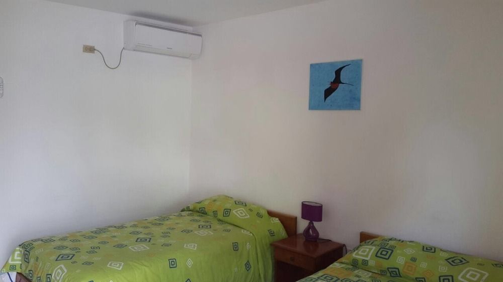 Hostal White House Galapagos Puerto Ayora  Eksteriør billede