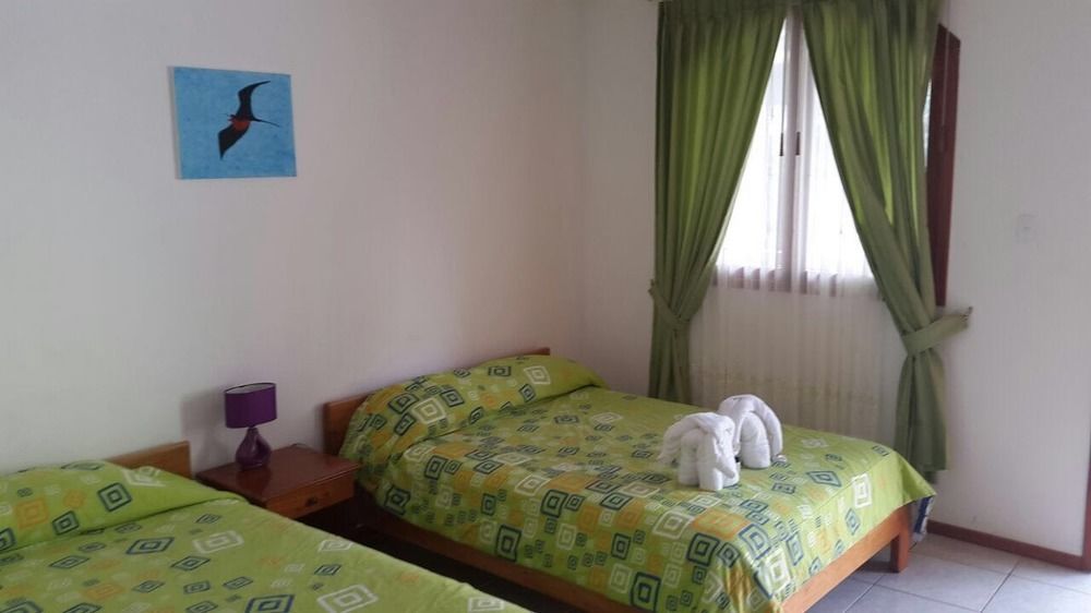 Hostal White House Galapagos Puerto Ayora  Eksteriør billede