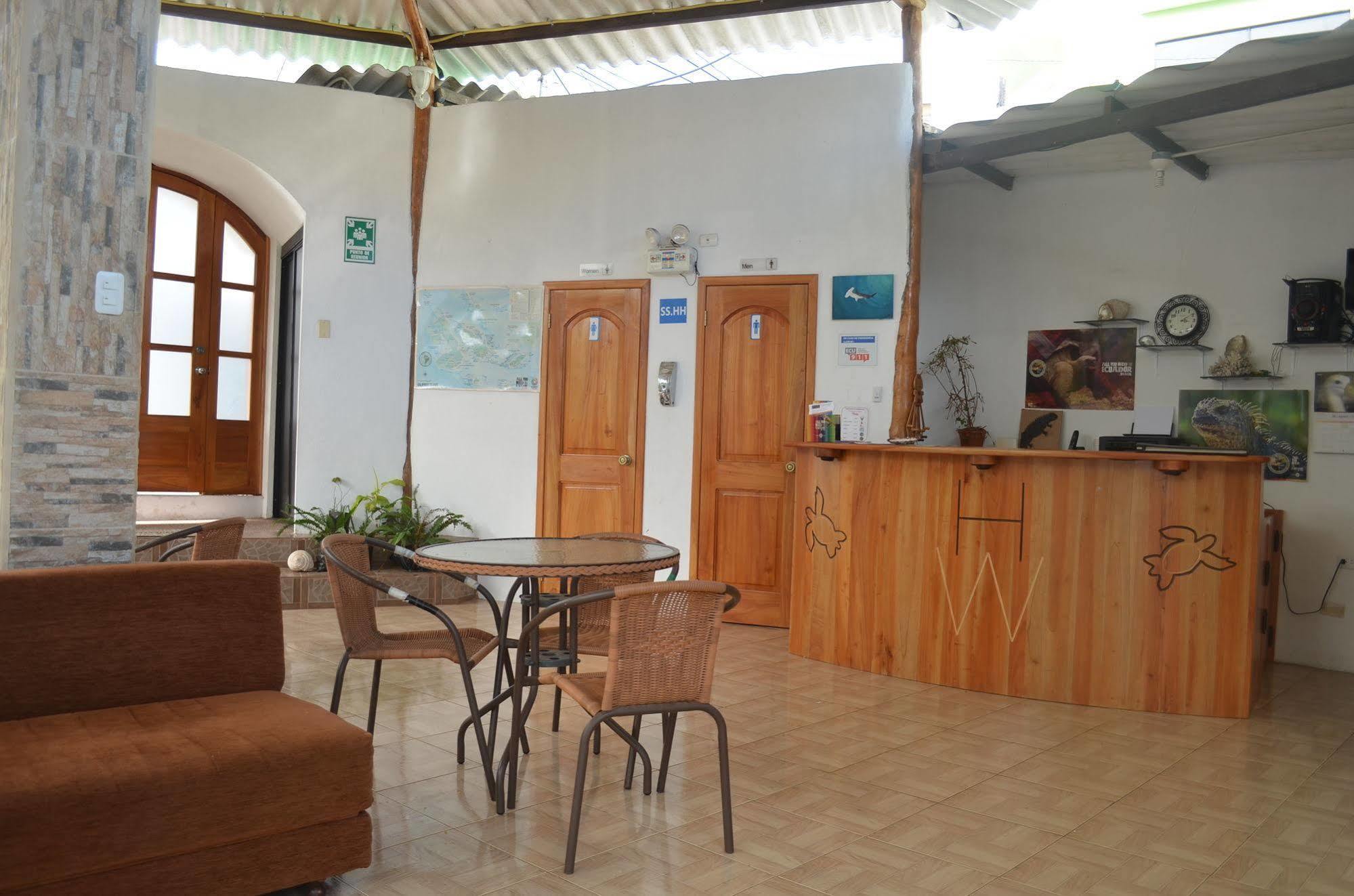 Hostal White House Galapagos Puerto Ayora  Eksteriør billede