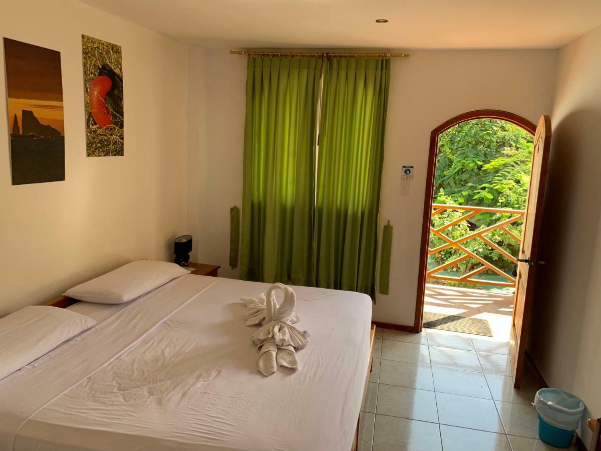 Hostal White House Galapagos Puerto Ayora  Eksteriør billede