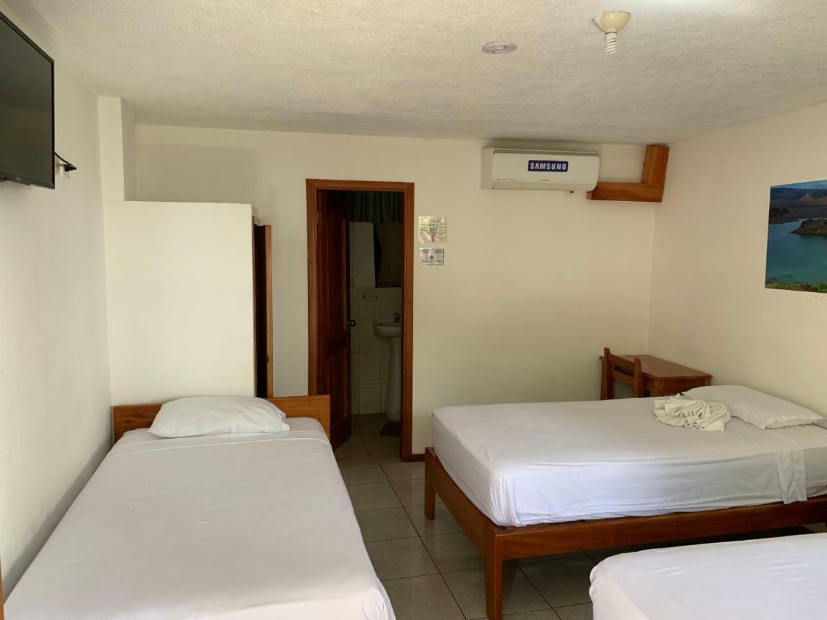 Hostal White House Galapagos Puerto Ayora  Eksteriør billede